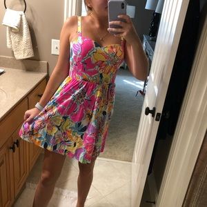 Lily Pulitzer Flowy floral dress